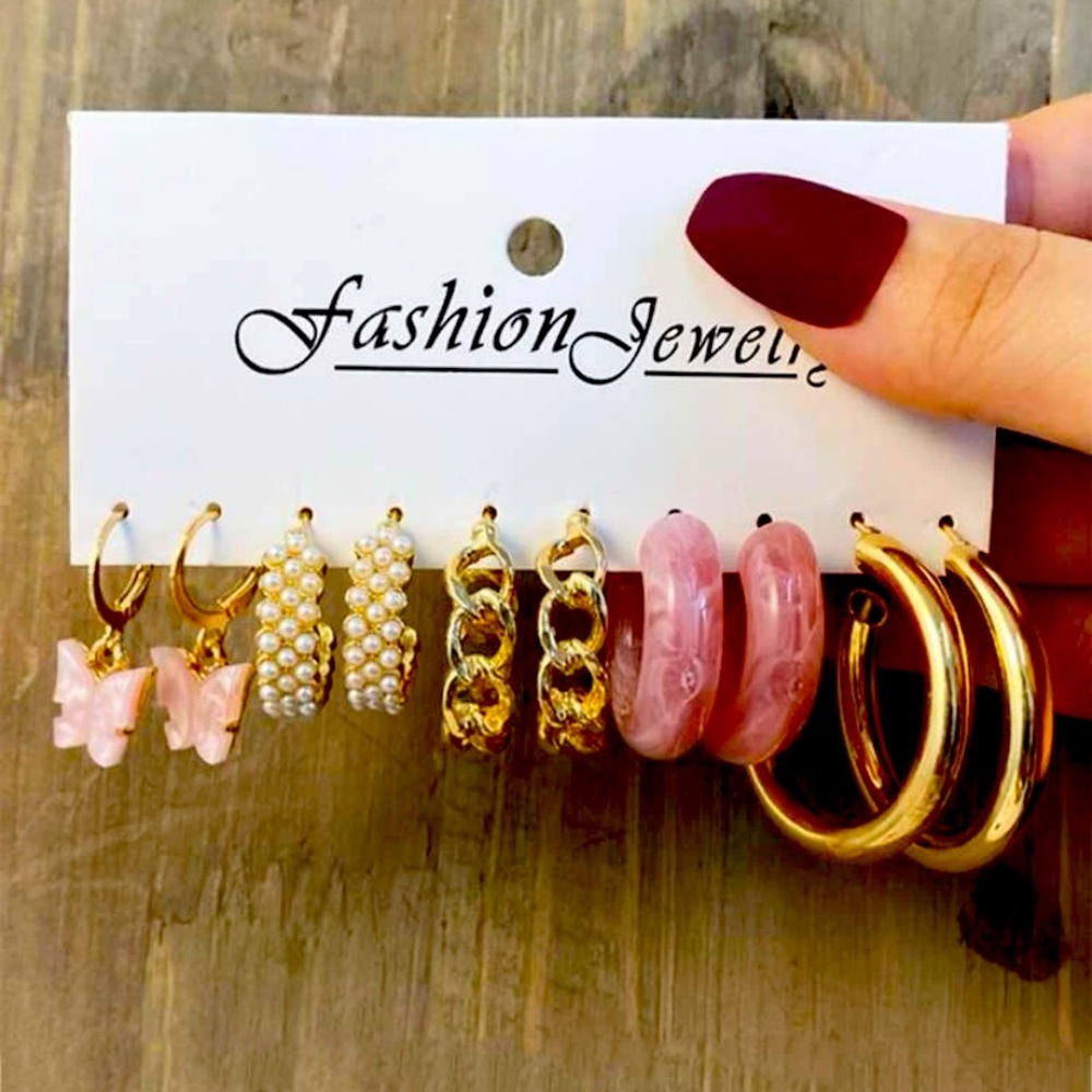 💕 5pairs Butterfly Decor Earrings